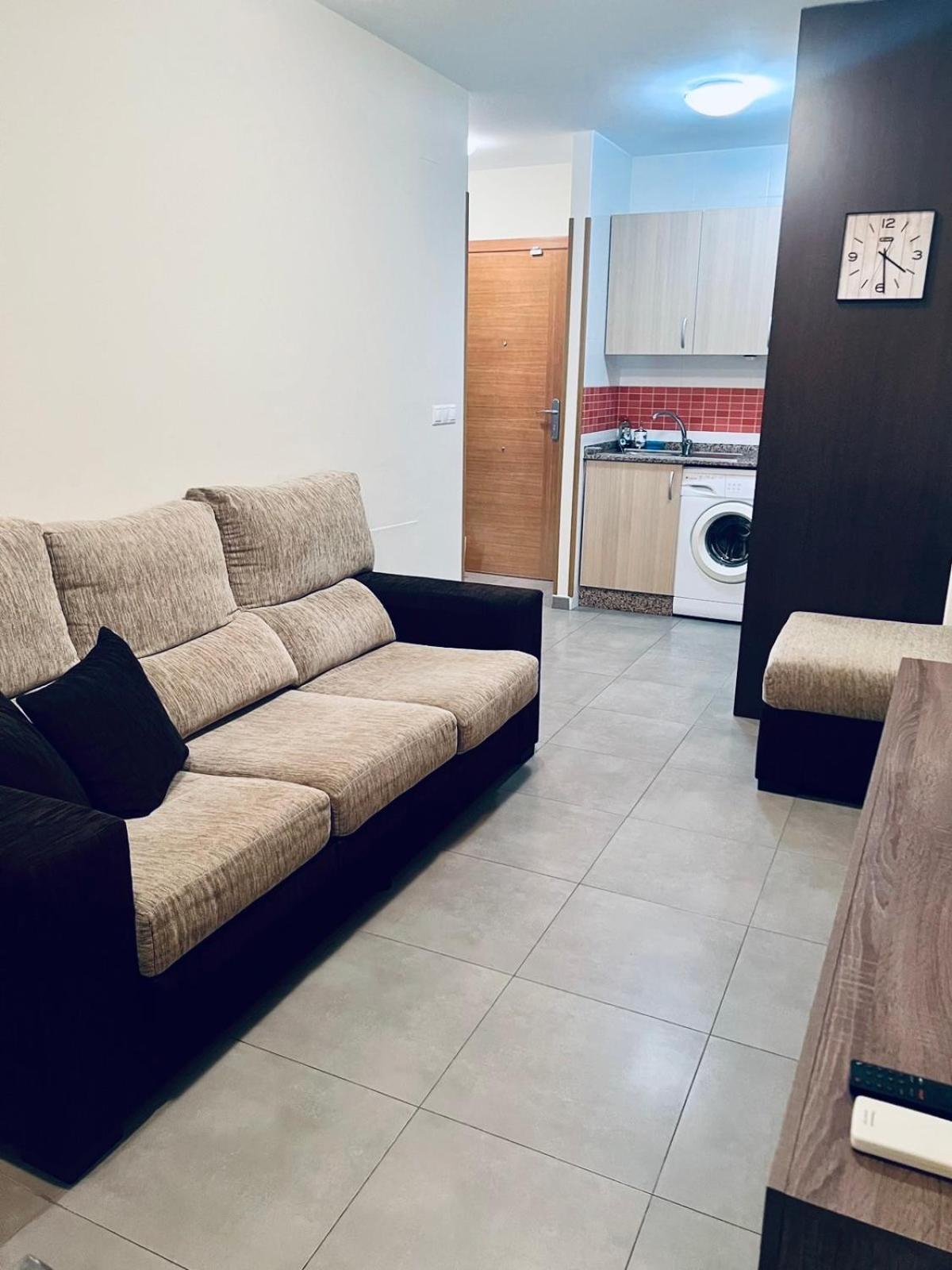 Nice And New Furnished Apartments In Torrevieja Centre 外观 照片